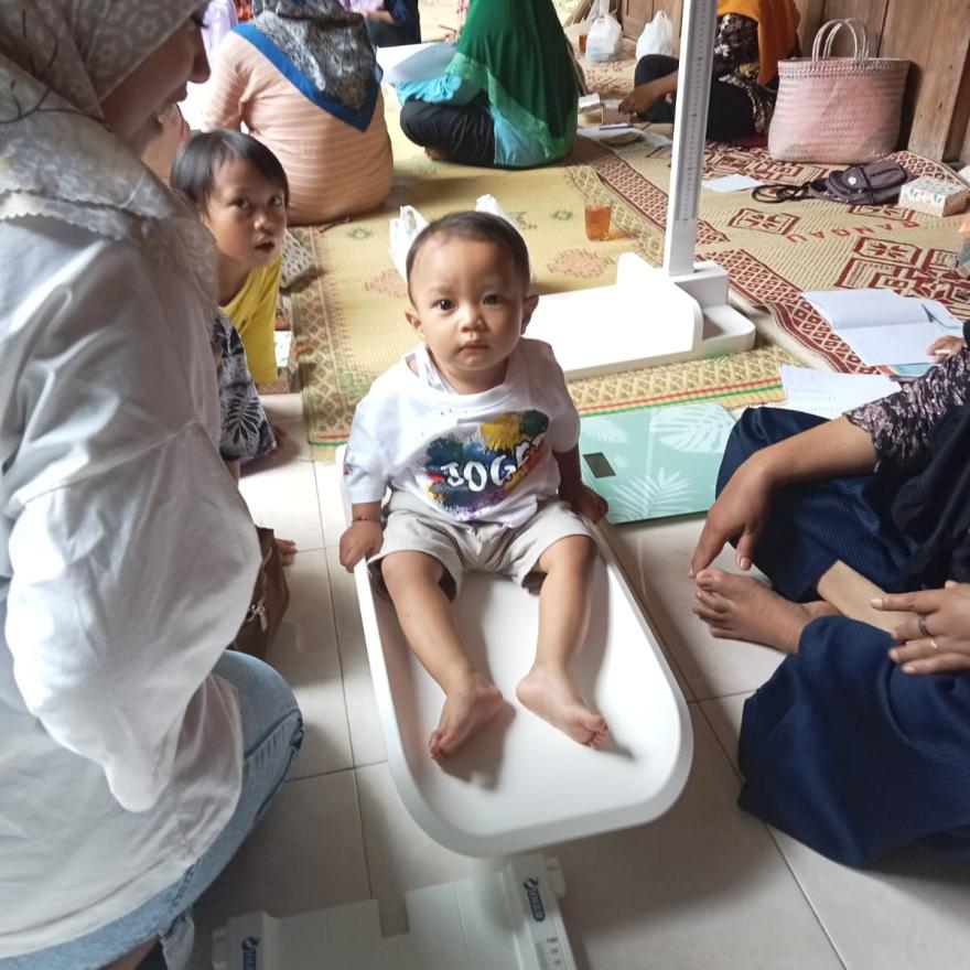 Posyandu Balita Ngaseman, Terapkan Lima Meja Pelayanan